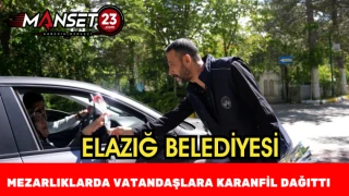 Elazığ Belediyesi Mezarlıklarda Vatandaşlara Karanfil Dağıttı