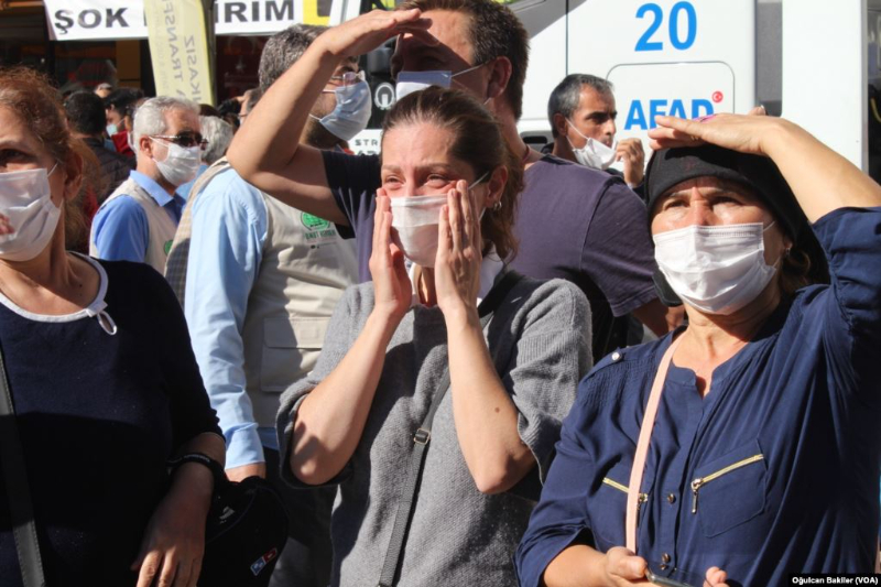 Fotoğraflarla İzmir Depremi