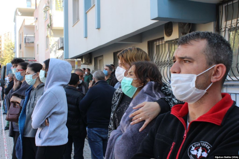 Fotoğraflarla İzmir Depremi