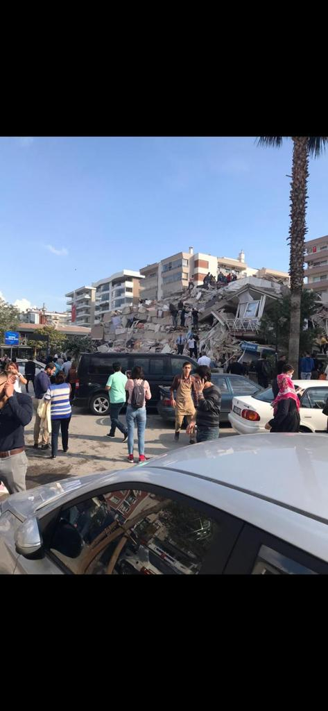 Fotoğraflarla İzmir Depremi