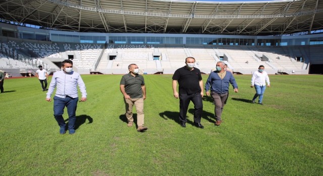 Yeni Ordu Stadının koltukları takılmaya başlandı