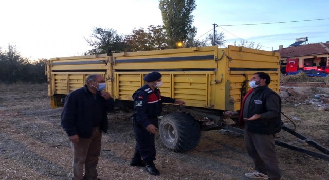 Çalınan römorkları JASAT buldu, 4 şüpheli yakalandı