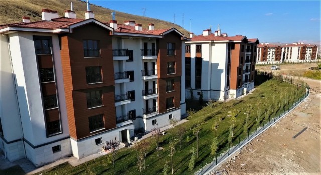 Elazığda 2 bin 500den fazla konut teslim aşamasına geldi