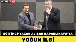 Eğitimci-Yazar Alişan Kapaklıkaya’ya Yoğun İlgi